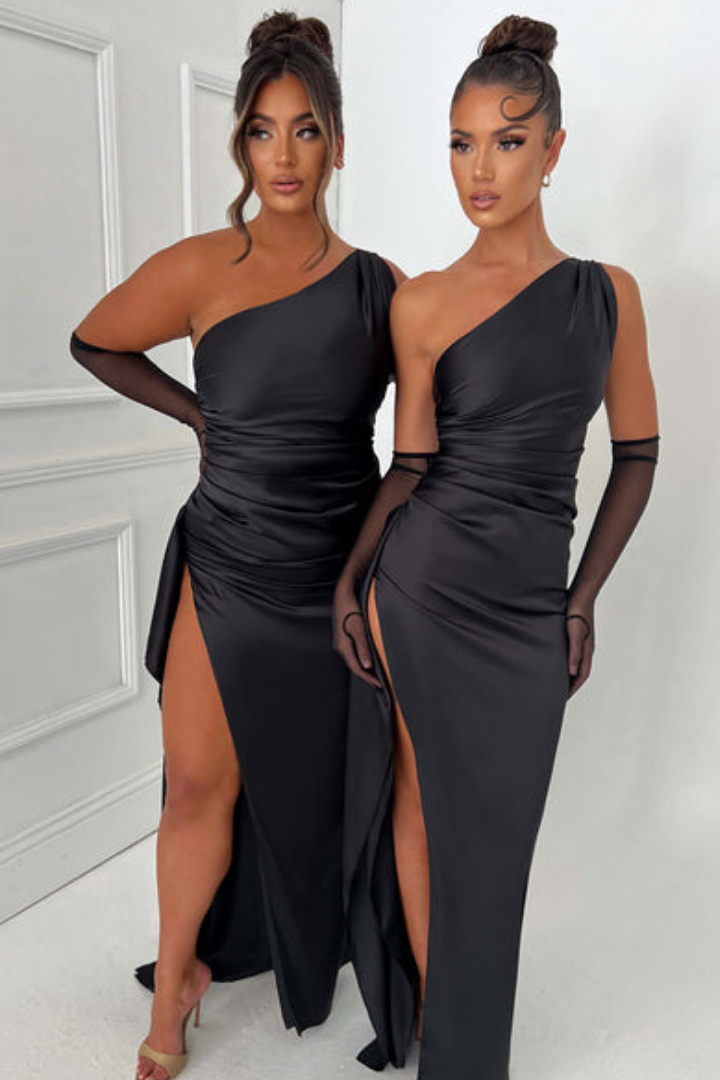 One-Shoulder Dress – Elegant High Slit